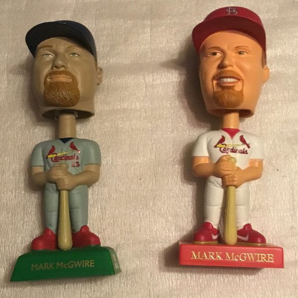 Set of 2 MLB Mark McGuire St. Louis Cardinals bobbleheads - 1999 & 2001 - Picture 7 of 10